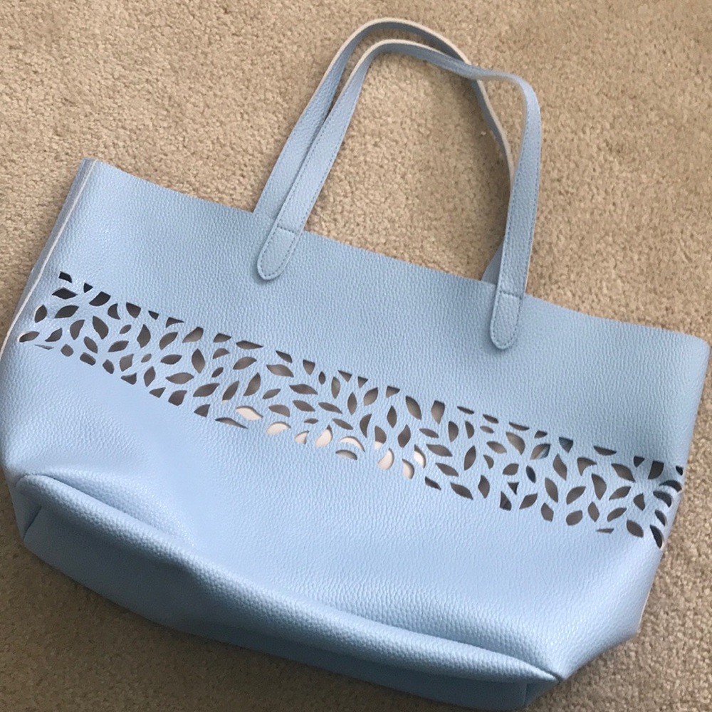 Blue tote bag